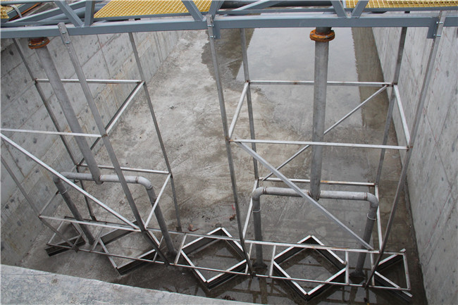 行車式吸泥機 行車式吸泥機